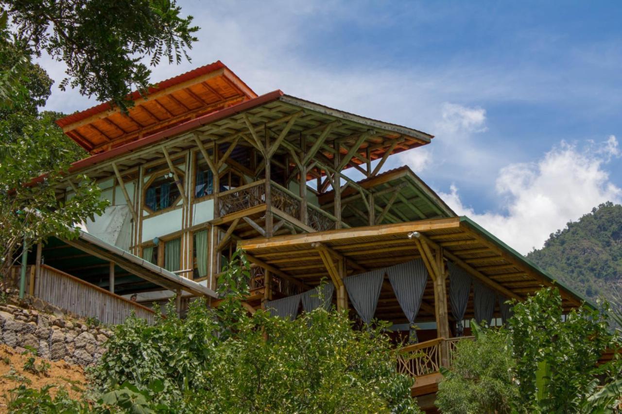 Bambu Guest House Tzununa Exterior photo